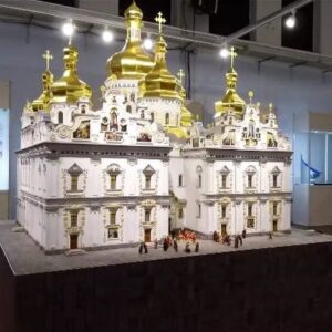Фонд О. Фельдмана підготував виставку «Нескорена нація» з уроками для школярів